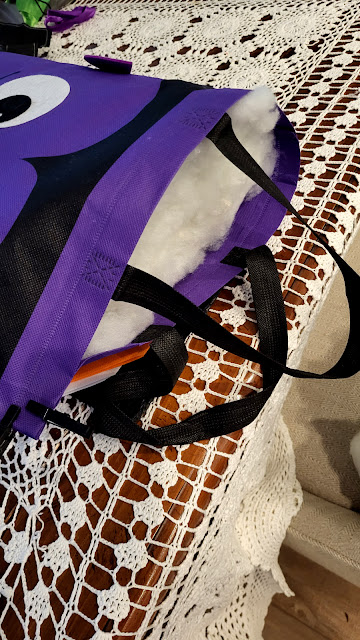 DIY Halloween Pillows. Share NOW. #eclecticredbarn #DIY #dollartree #pillows #halloweendecor